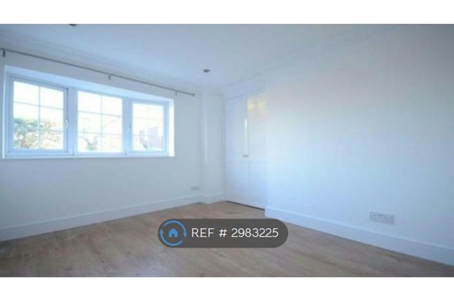 A Hawkesbury Drive, Calcot, Reading photo 5