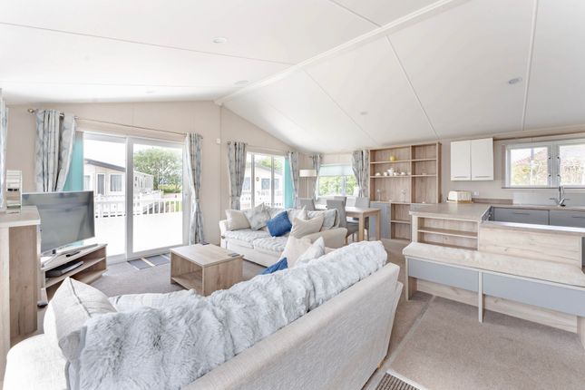 9A Benacre Beach Road, Lowestoft photo 3