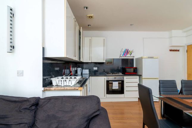 Thumbnail Flat to rent in Barnet Grove, Bethnal Green