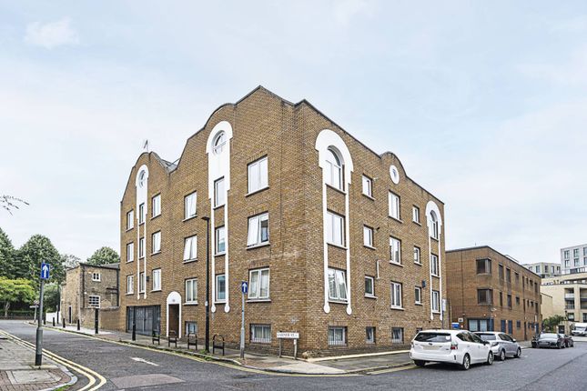 Flat for sale in The Terraces, Garner Street, Bethnal Green, London