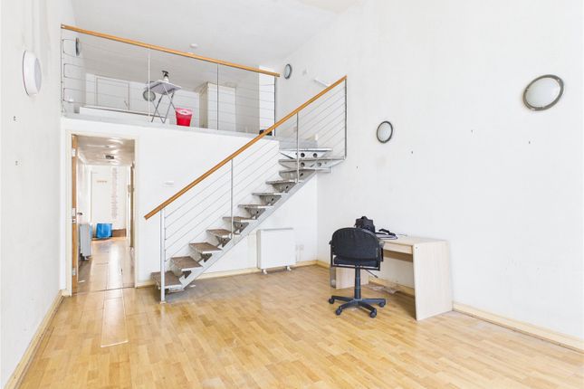 Flat 2, 99, Henry Street, Merseyside photo 3