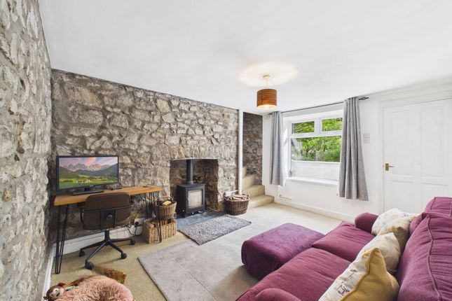 84 Cwmcelyn Road, Abertillery photo 2