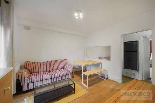 15a, Kings Close, Hendon photo 3