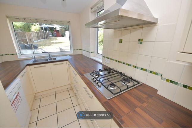 Cloonmore Avenue, Orpington photo 4