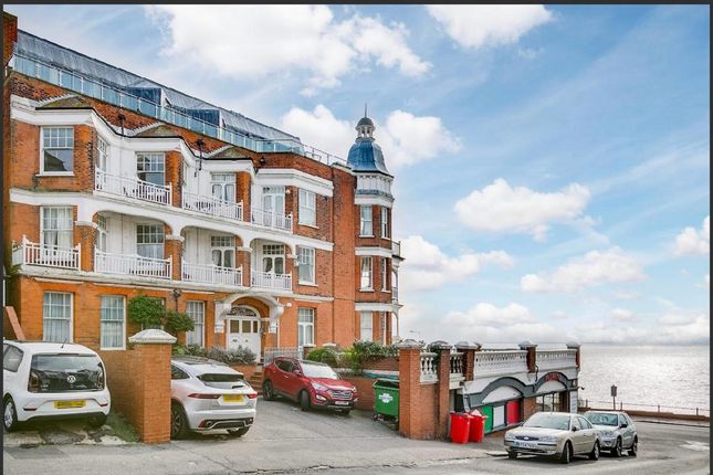 Flat for sale in Palmeria Mansions, Westcliff-On-Sea