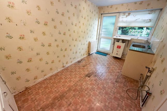 369, Gledhow Lane, Leeds photo 3