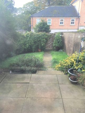 3 Tuke Grove, Room 4, Wakefield, Wakefield photo 5