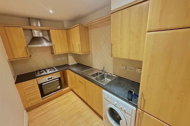8 Regency Court Grove Lane, Altrincham photo 2