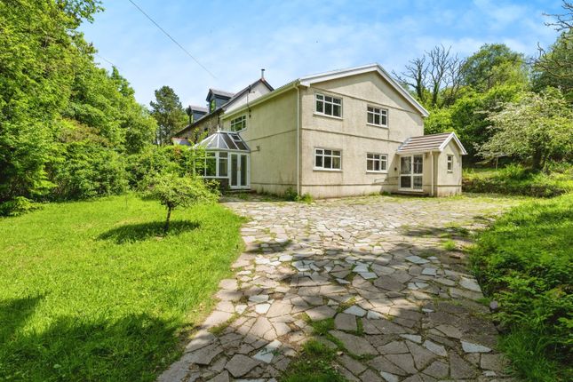 Thumbnail Cottage for sale in Llundainfach, Caerlan, Abercrave, Powys