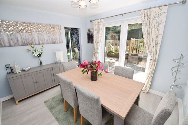 15, Uplands, Keighley photo 4