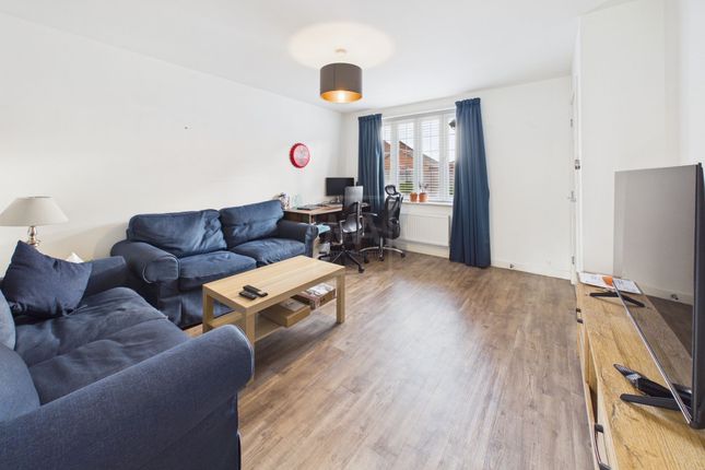 6 Witton Lake, Warrington photo 2