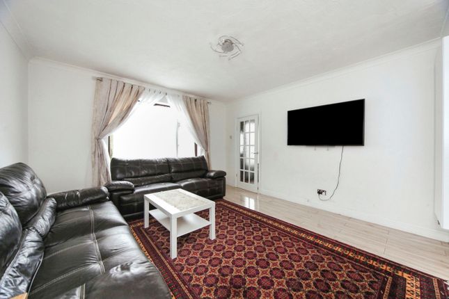 Semi-detached house for sale in Eaton Valley Road, Luton