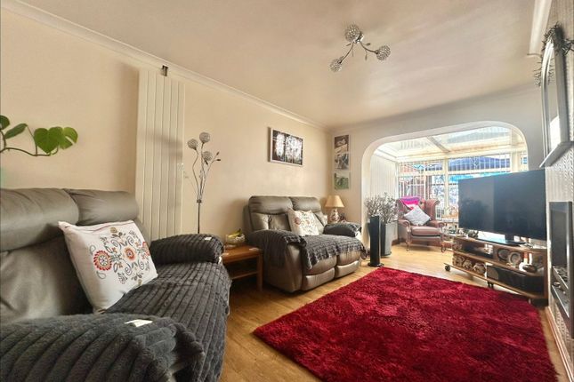 12, Manor Drive, Lower Gornal photo 3