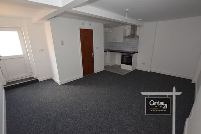Flat 4,  6, Jonas Nichols Square, Southampton photo 2