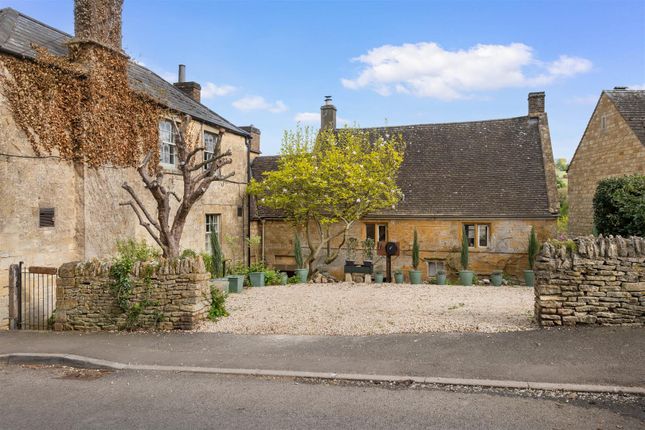 Barton Cottage, Station Road, Moreton-In-Marsh photo 4