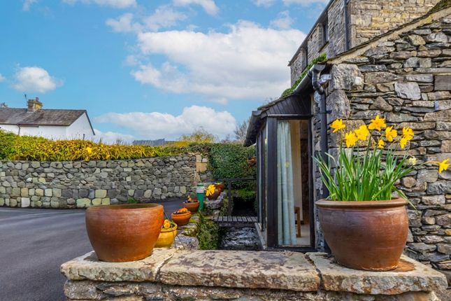 1 Stonebeck, Grange-Over-Sands photo 4