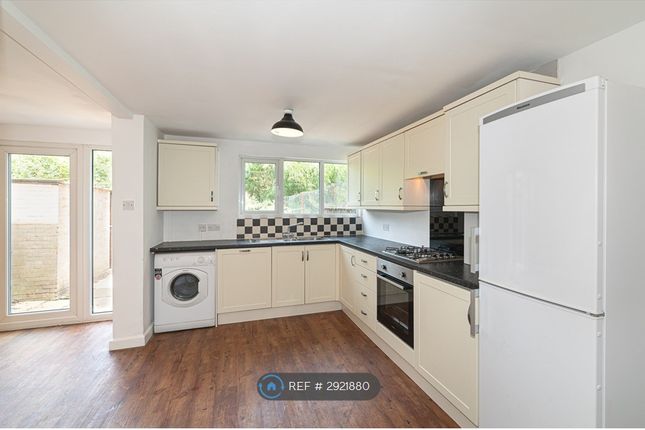 Great Gregorie, Basildon photo 4