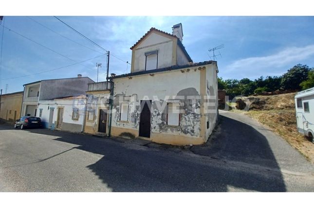 Thumbnail Semi-detached house for sale in Asseiceira, Tomar, Santarém