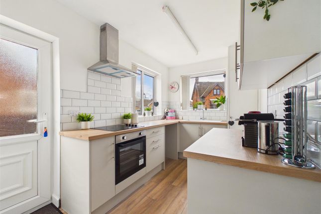 51, Greenacre Park, Gilberdyke photo 3