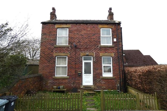Detached house to rent in Moorside Road, Drighlington, Bradford