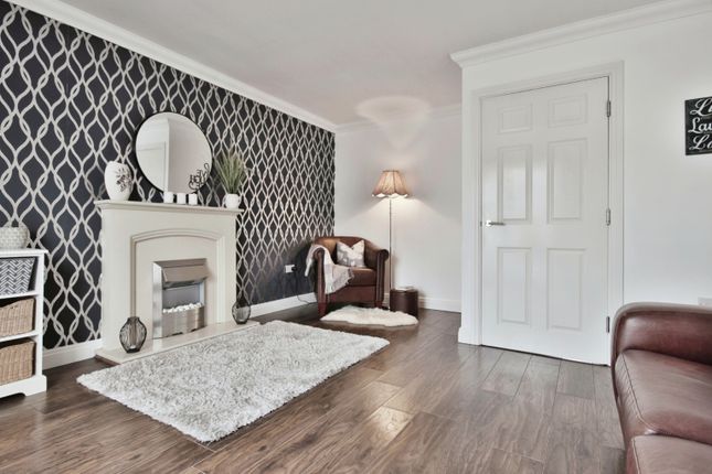 End terrace house for sale in Pools Brook Park, Kingswood, Hull