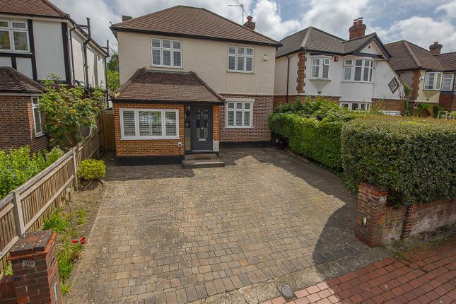 Thumbnail Detached house for sale in Greenwood Road, Thames Ditton