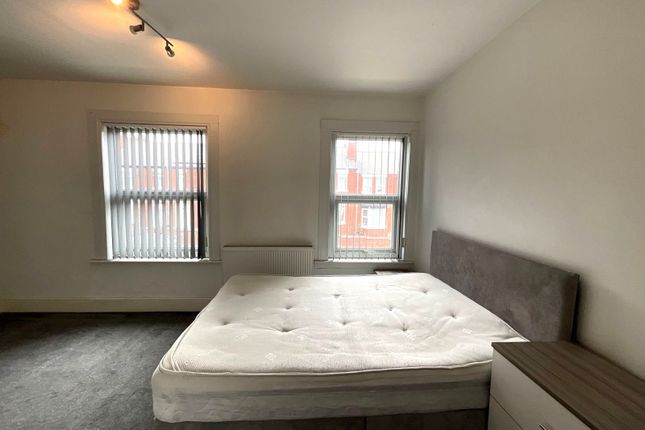 Room 5, 39 Mansfield Road, Doncaster photo 4