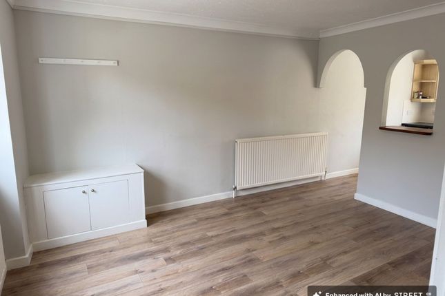 5 Gloucester Mews, Faringdon photo 2
