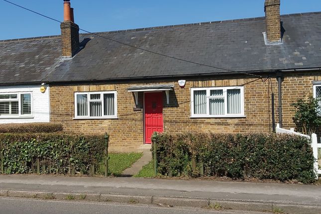 Thumbnail Cottage to rent in Mansion Lane, Iver, Buckinghamshire