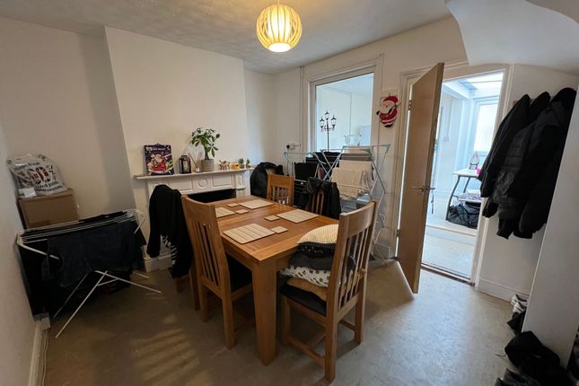 Room to rent in Mews Lane, Winchester