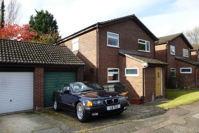 Property to rent in Benson Close, Reading