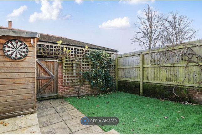 Kinsale Close, Barnet, London photo 3