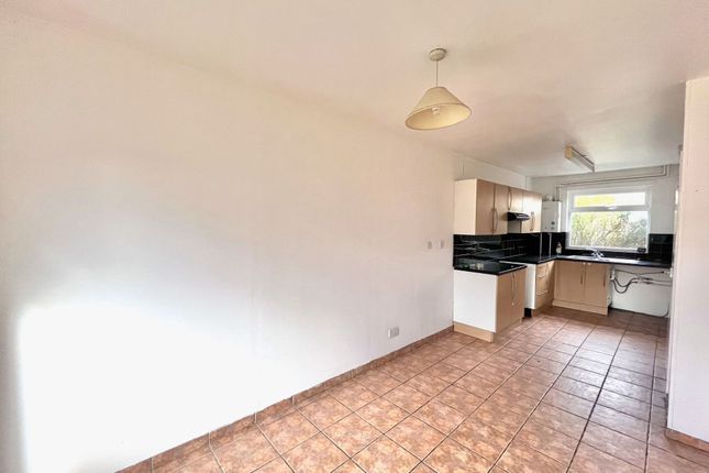 13 Draycott, Telford photo 4