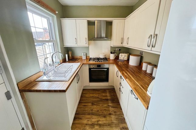 12, Woodgon Road, Leicester photo 4