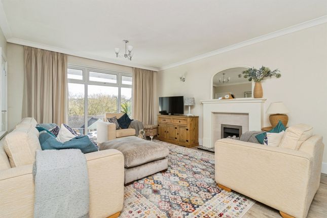 167, Penwill Way, PAIGNTON photo 2