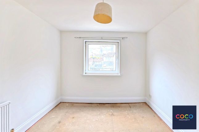Flat 2, Napier Court, Dorchester photo 4