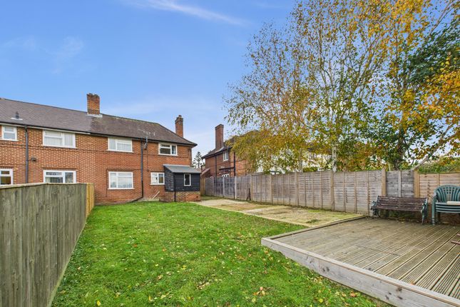 10 Fords Close, High Wycombe photo 4
