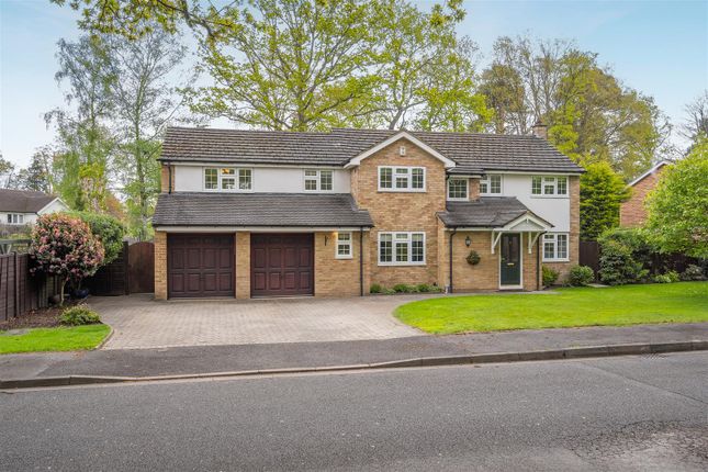Detached house for sale in Oaklands Close, Ascot