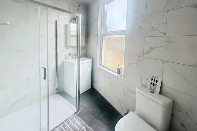 12a, London Road, Twickenham photo 3
