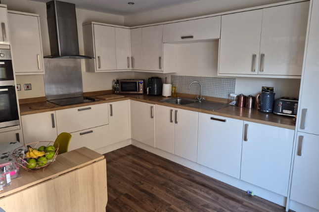 12, South Brook Gardens, Mirfield photo 2