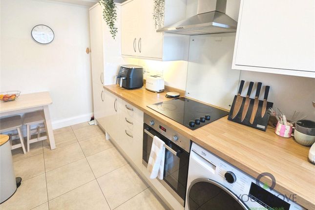 31B,, South Street, Alfreton photo 3