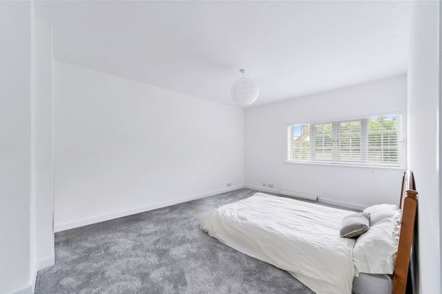 Flat for sale in West Hill, Oxted, Surrey