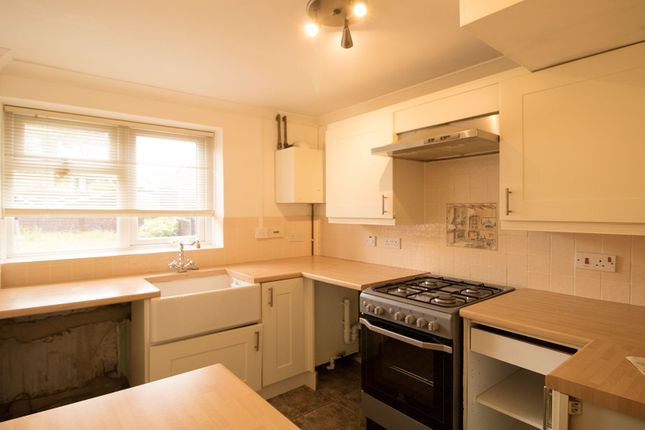 23, Aragon Close, Ashford photo 4
