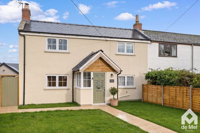 Thumbnail Cottage for sale in Evesham Road, Bishops Cleeve, Cheltenham