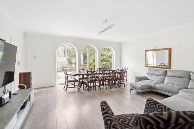 Woodlands, Sandy Lane, Northwood photo 4