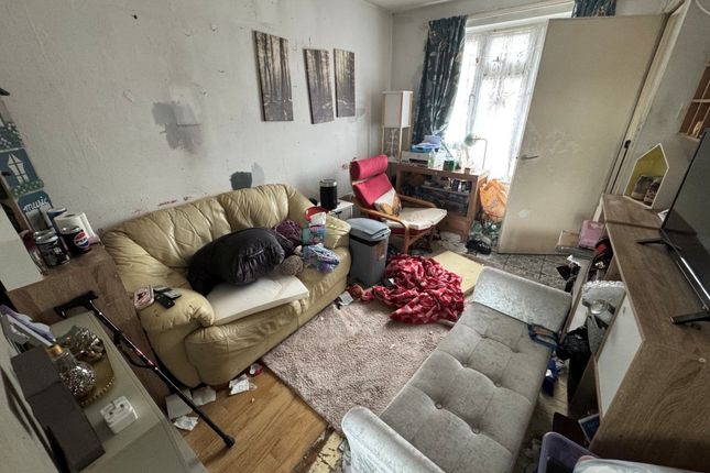 88 Hill Road, Folkestone photo 2