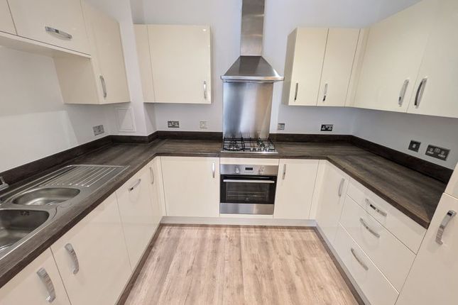 18a Argent House, Handley Page Road, Barking photo 2