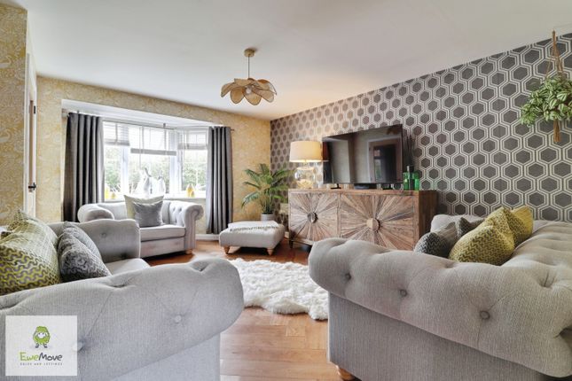 9, Poyner Drive, Cannock photo 3