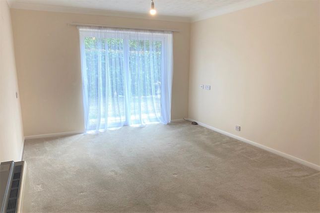 32, Havenvale, Coppins Road, Clacton-On-Sea photo 4