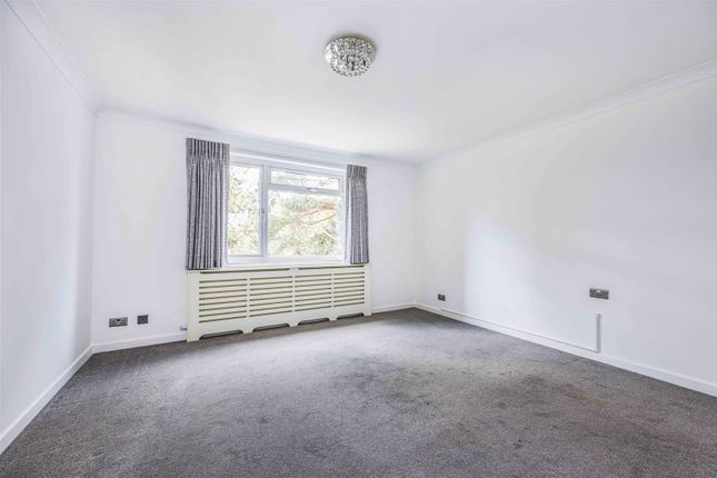 Flat for sale in The Avenue, Westbourne, Bournemouth